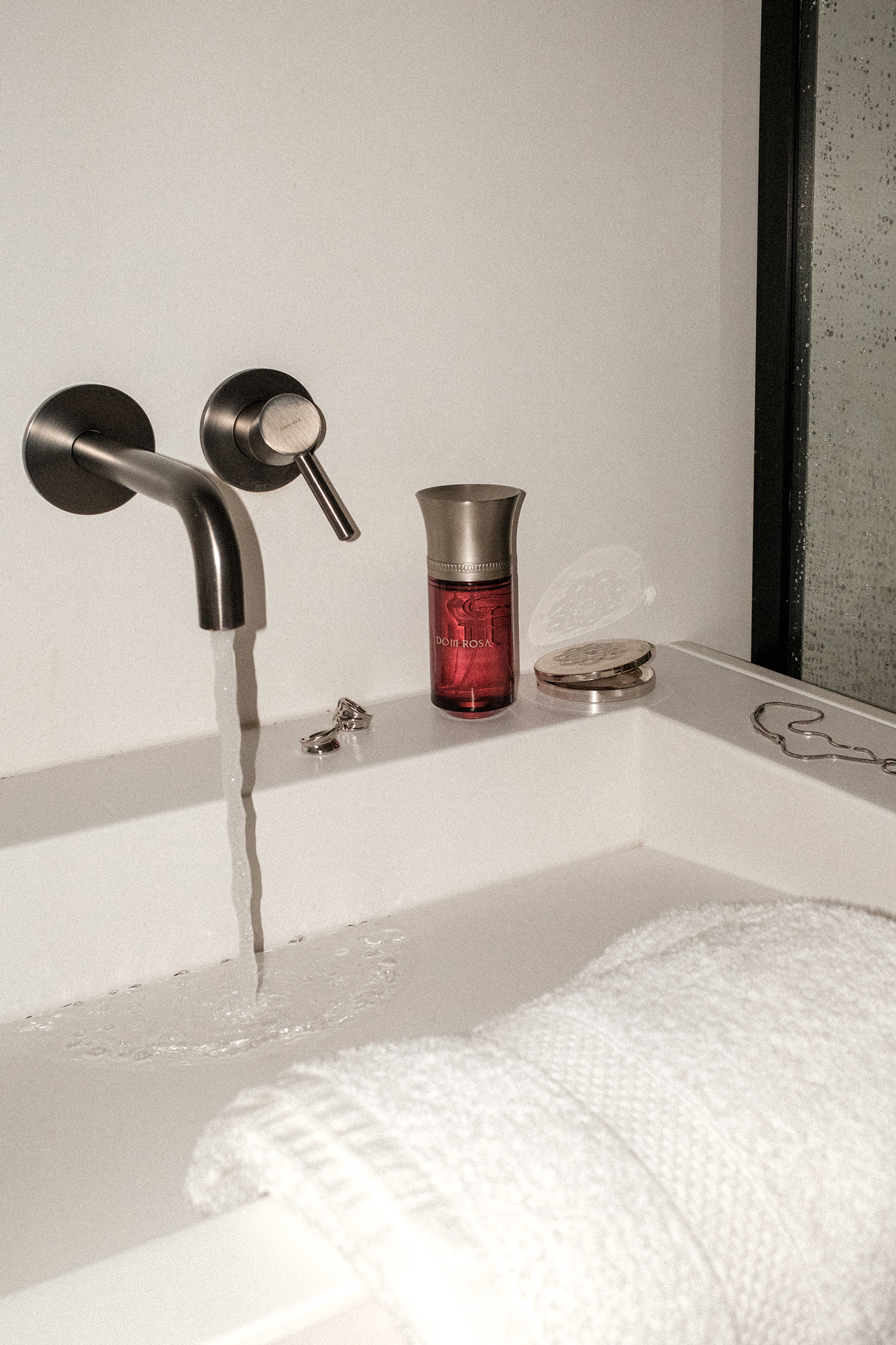 Bathroom faucet and shower gel